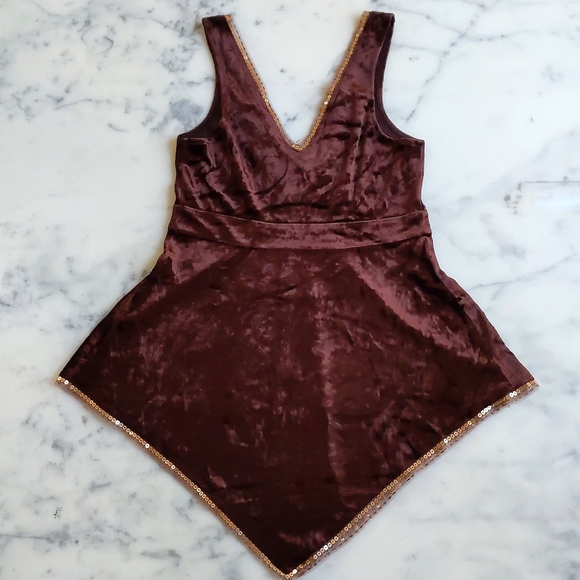 NWT. Express Velvet Multicolor Beads Design/Sparkle Lace Trim Sleeveless Blouse. - Picture 7 of 7